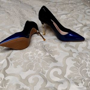 Beautiful 3-in gold healed high heels. Brand New - never worn